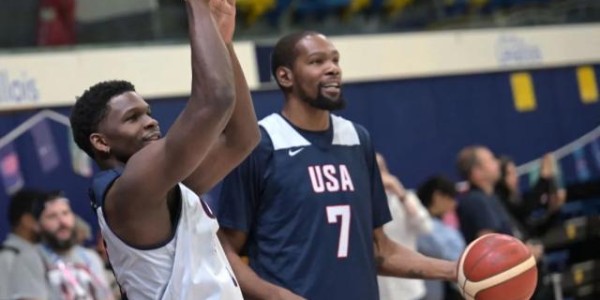 开云app-爱德华兹感受偶像力量，与杜兰特做队友助他成长