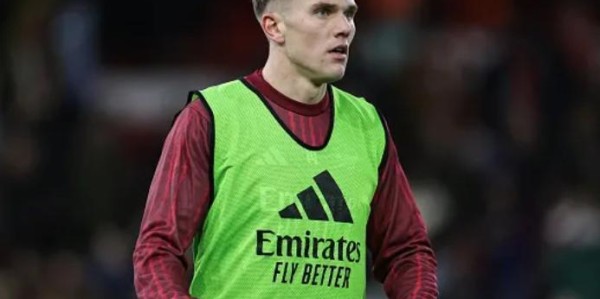 kaiyun-谢林汉姆：踢枪手姆伯莫还得踢中锋，谢什科现在还难担大任