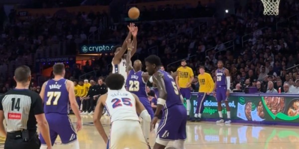 开云app-轰35+7+7重返巅峰！大帝近9战7取30+ 盼费城补强未能如愿真心惨|恩比德|詹姆斯|体育赛事讨论|乔尔·恩比德|洛杉矶湖人队_新浪体育_新浪新闻