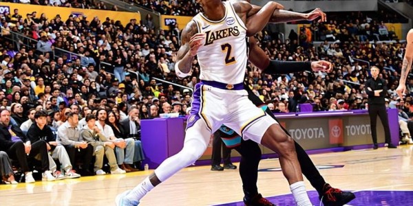 开云app-还没找到说明书？湖人对于锋线大闸的使用依然存在着明显的问题？