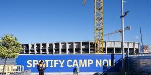 开云体育-世体：巴塞罗那市政府批准诺坎普24小时赶工️草皮月底就位！