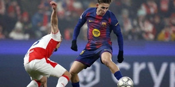 开云app-本赛季已参与20球！20岁中场炸裂崛起，成巴萨新核