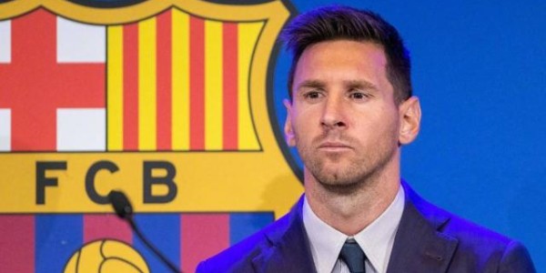 开云平台-【早报】什么？主教练在热身？他扑出俩点球！夺冠了！