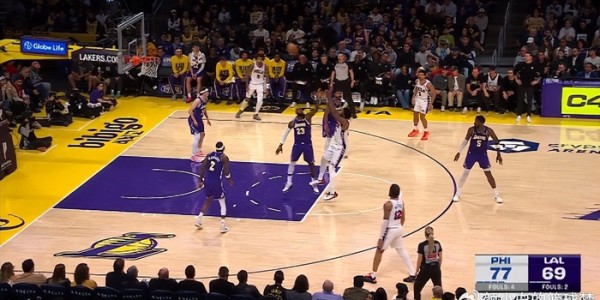 开云app-轰35+7+7重返巅峰！大帝近9战7取30+ 盼费城补强未能如愿真心惨|恩比德|詹姆斯|体育赛事讨论|乔尔·恩比德|洛杉矶湖人队_新浪体育_新浪新闻