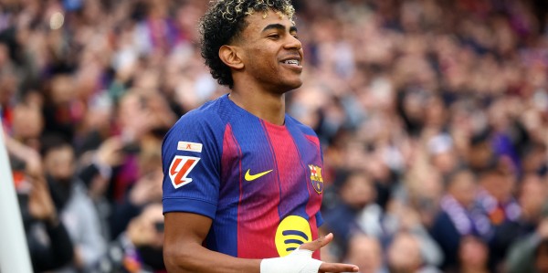 kaiyun-球迷票选巴萨2月最佳时刻：亚马尔战黄潜帽子戏法当选